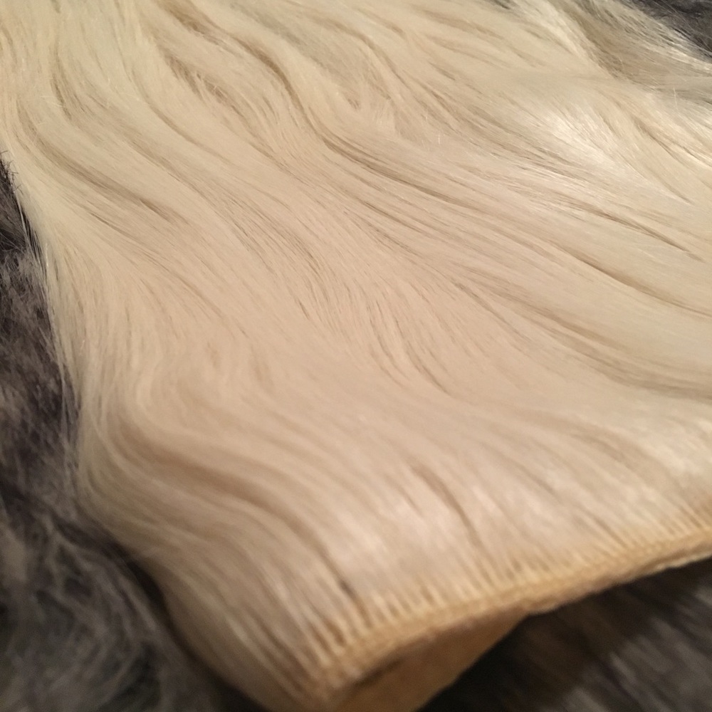 Halo Hair Extensions Platinum 18” 150g